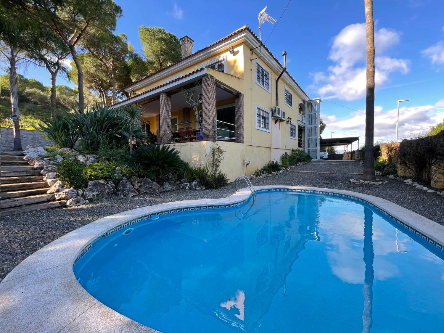 Villa in vendita a Alhaurín de la Torre