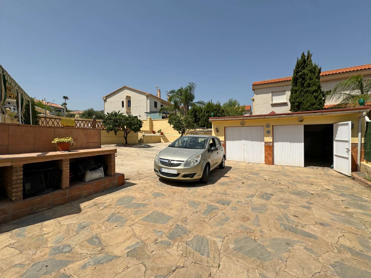 Villa independiente en una sola planta a un paso del centro de Alhaurín de la Torre.